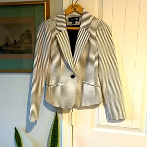 Cute Forever 21 black and white stripe jacket size M
